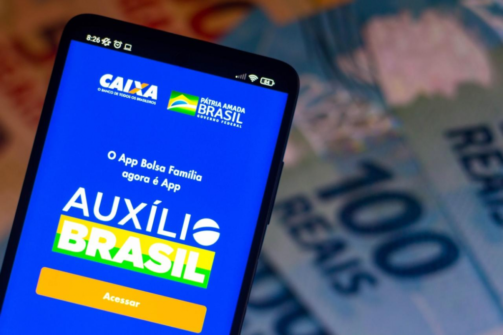 Auxílio Brasil: deputado pede diferenciações nos valores dos pagamentos