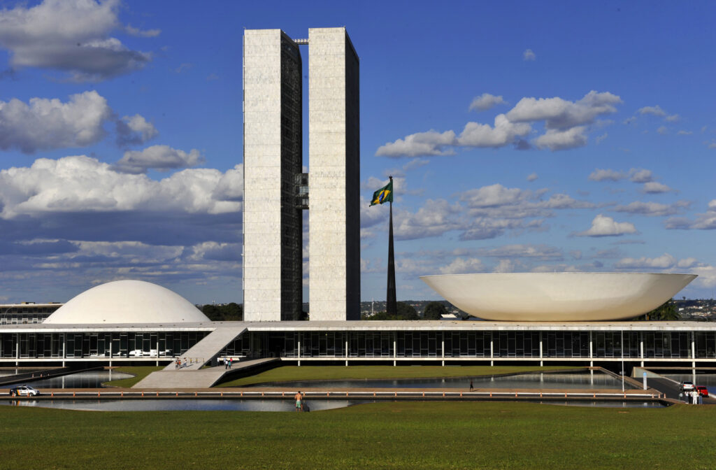 EMPRÉSTIMO CONSIGNADO do Auxílio Brasil 2022 está confirmado?