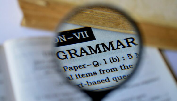 o que é gramática normativa