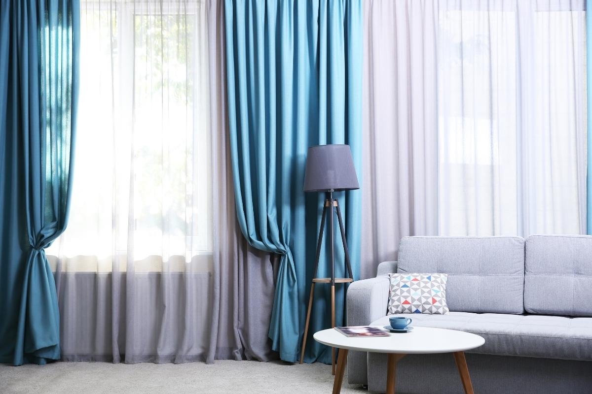 As melhores dicas para escolher cortina para sala de estar
