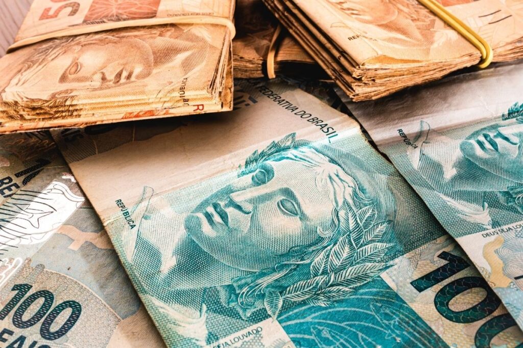 Auxílio Brasil 2022 paga beneficiários com NIS final 7, nesta quarta (17)