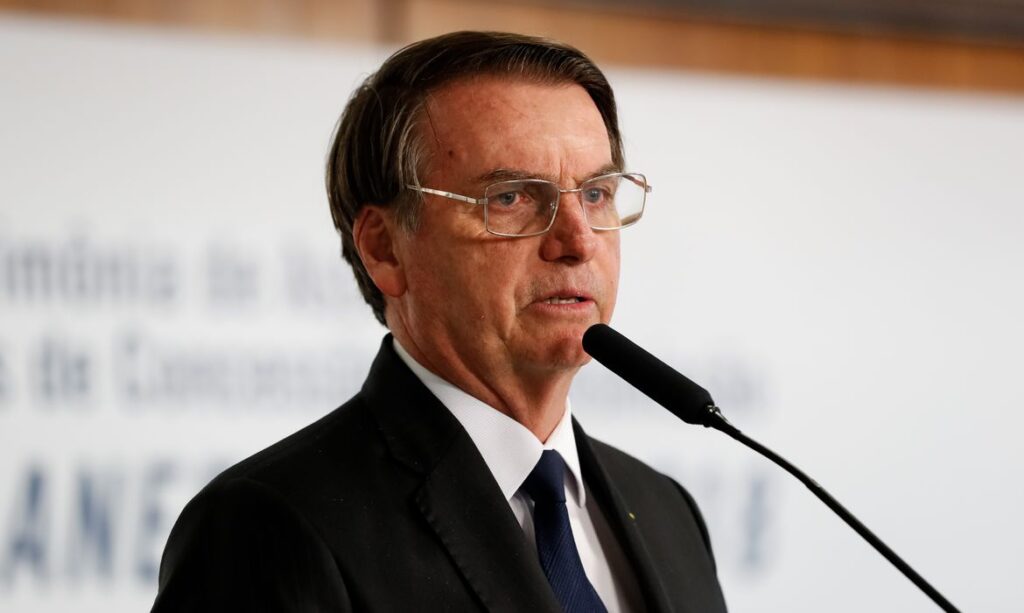 Bolsonaro volta a prometer Auxílio de R$ 600 em 2023: “Tenho certeza”