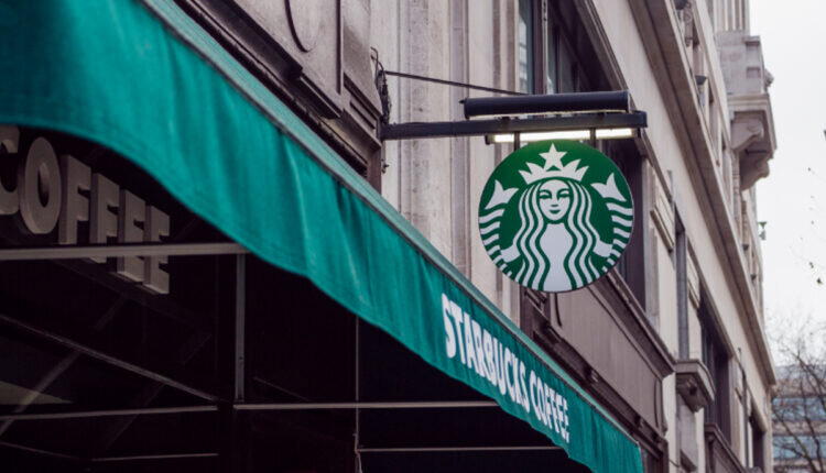 Franquia Starbucks quanto custa -- Reprodução Canva