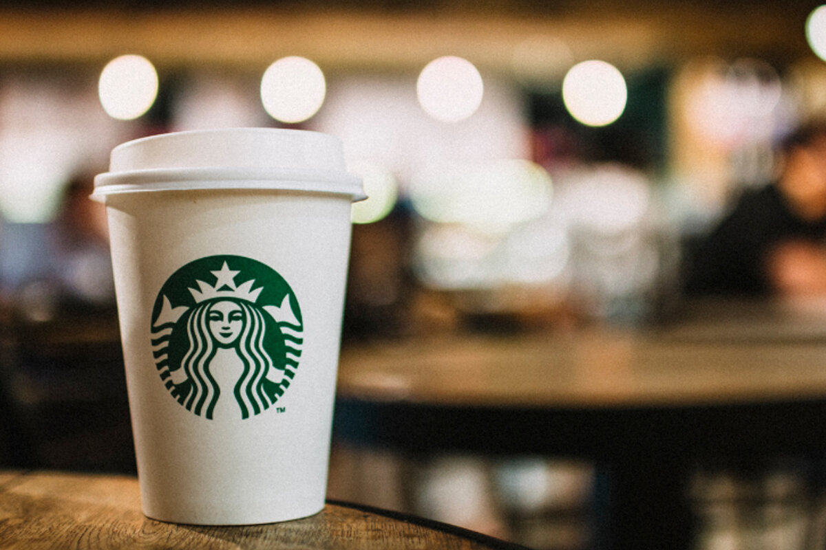 Franquia Starbucks -- Reprodução Canva