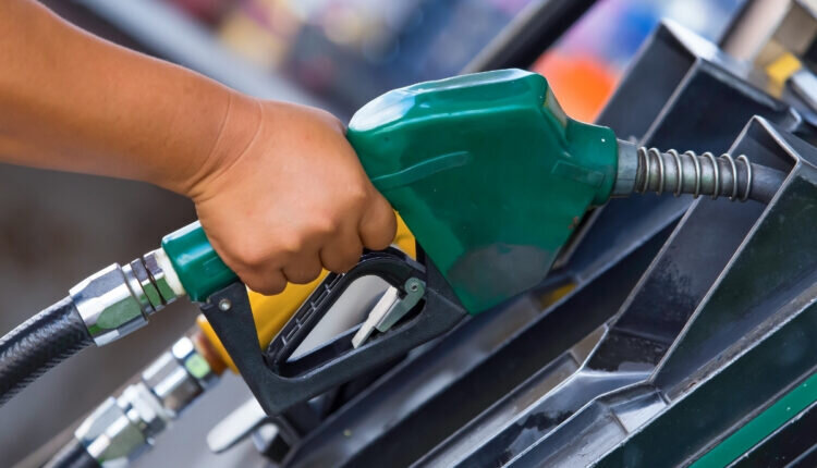 Reajuste no preço da gasolina impacta o orçamento dos consumidores; veja os novos valores