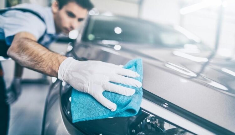 Veja 5 dicas úteis na hora de lavar o carro para pôr em prática