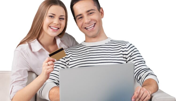 Cartão de crédito com anuidade grátis para sempre: como conseguir?