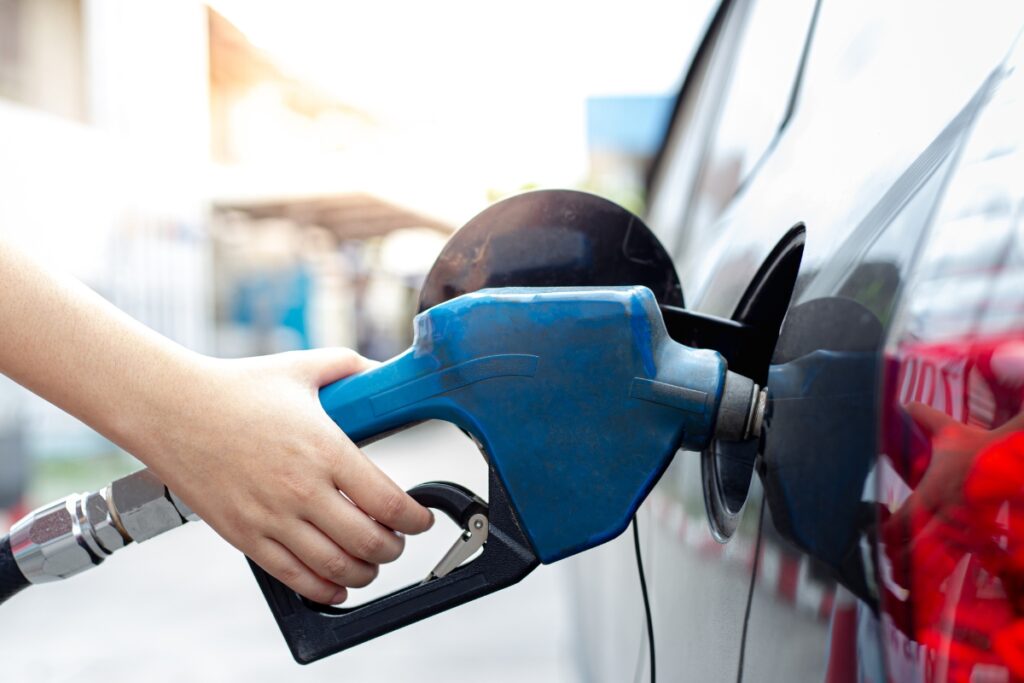 NOVO preço da gasolina assusta brasileiros