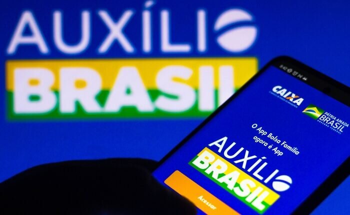 Auxílio Brasil: Despesas do benefício ficarão fora do teto por dois anos