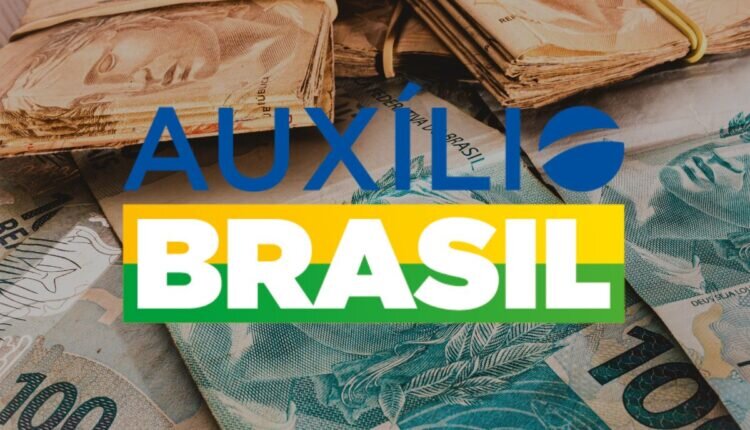 Auxílio Brasil terá bônus de natal? Confira a GRANDE SURPRESA para os beneficiários - Reprodução Canva