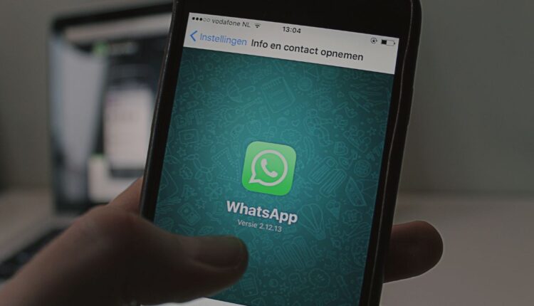 Whatsapp testa nova funcionalidade que faz mensagens desaparecerem; entenda - Reprodução Canva