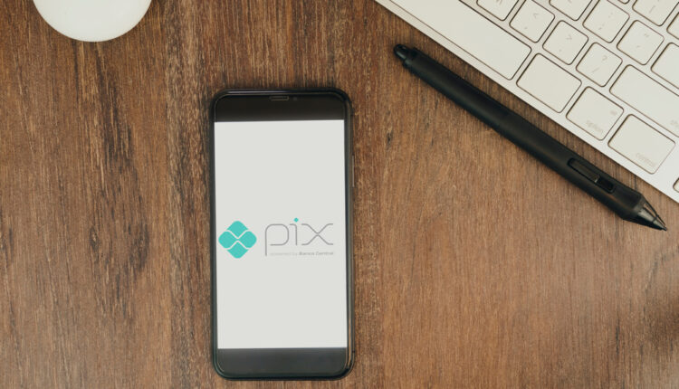 Nem todos os seguros de celular cobrem transações via PIX