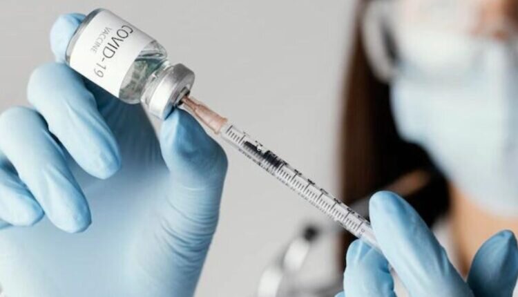 Vacina contra COVID x Bolsa Família: quem NÃO TEM COMPROVANTE perde o benefício?