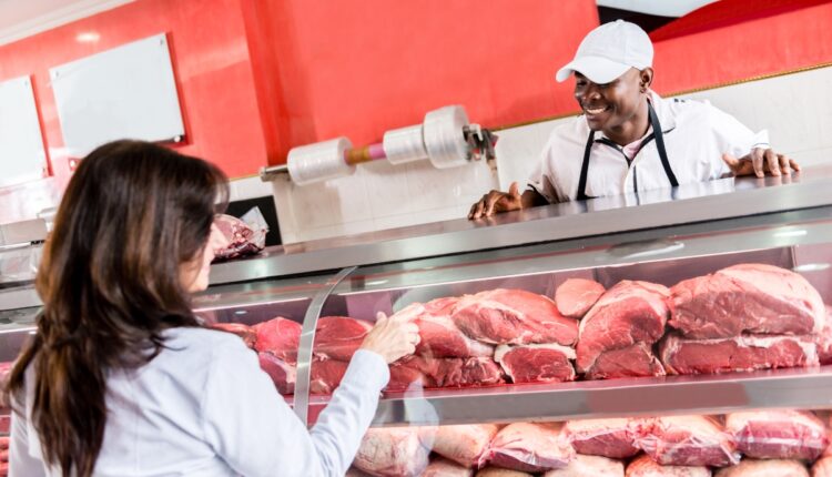 NOTÍCIA sobre o PREÇO da carne pega brasileiros de SURPRESA; confira valores