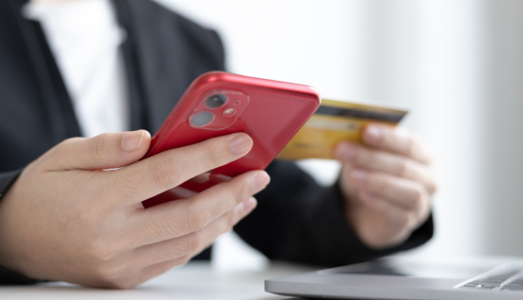 Cartão de crédito: obtenha benefícios além da isenção da anuidade