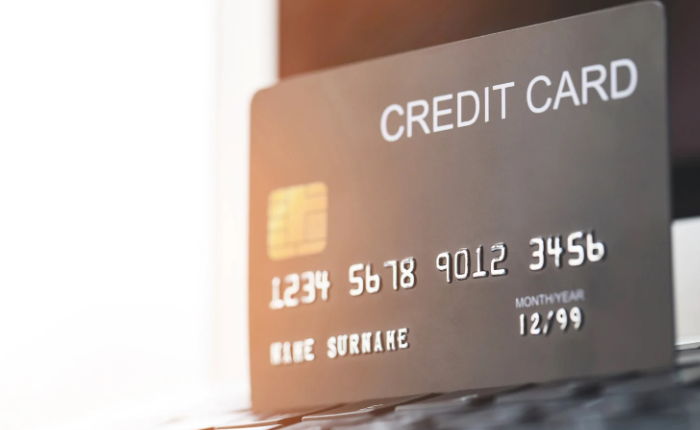 Cartão de crédito: obtenha vantagens além da isenção da anuidade