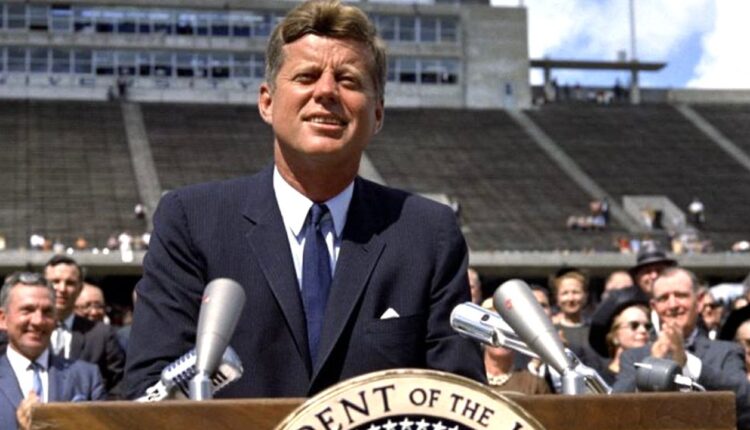 Dia do Consumidor: entenda o que John Kennedy tem a ver com a data