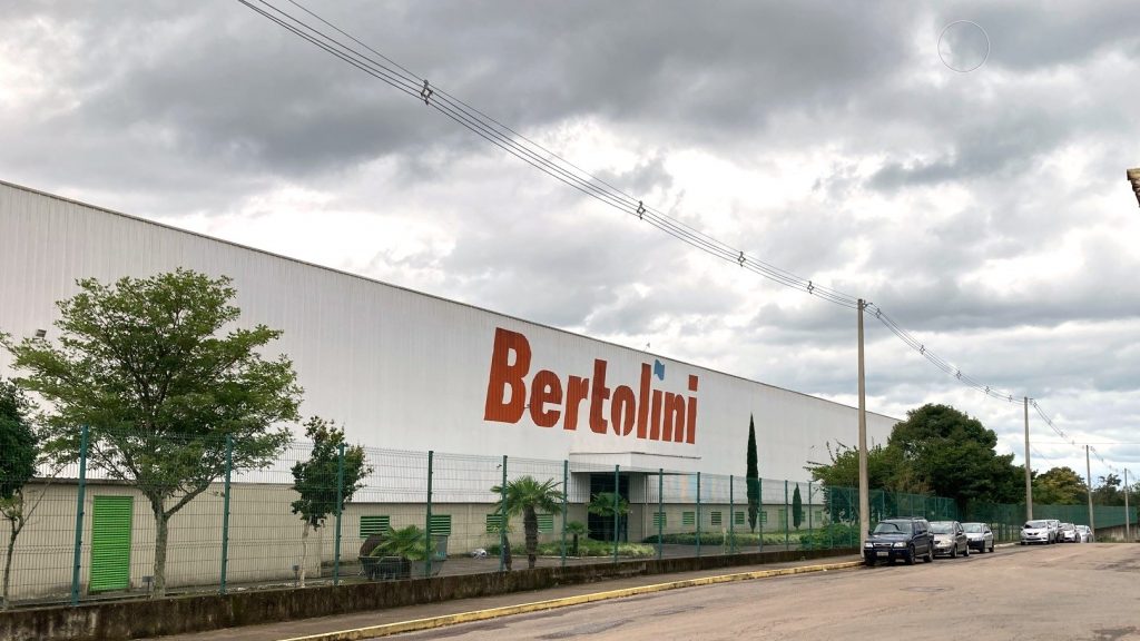 Grupo Bertolini está ATRÁS de funcionários em ES e RS