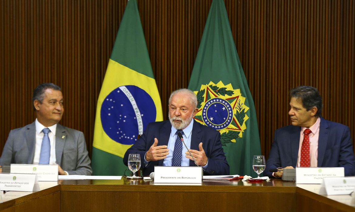 Lula prepara pacote de projetos para a classe média. Veja lista completa