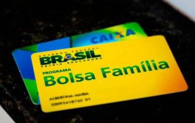 BRILHANTE NOTÍCIA para os brasileiros que recebem o Bolsa Família acaba de sair hoje (13/04)