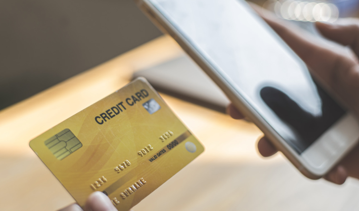 Cartão de crédito sem anuidade: vantagens, cashback e descontos