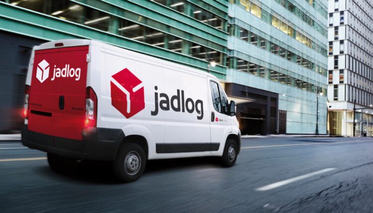 Jadlog está ofertando vagas de emprego pelo Brasil; veja os cargos