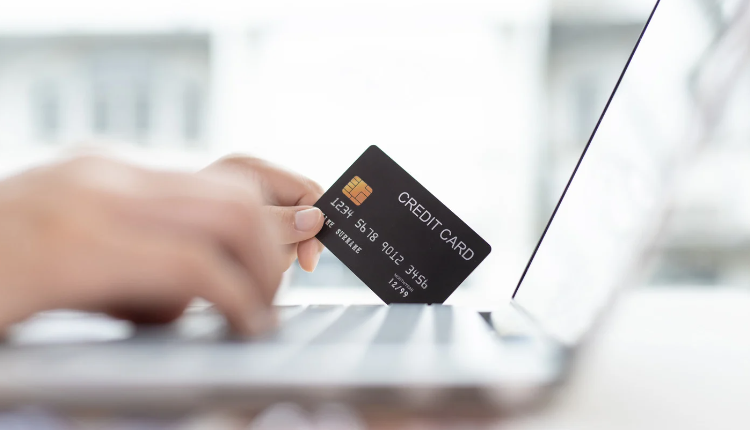 Organize a utilização do cartão de crédito: dicas para pessoa física e jurídica