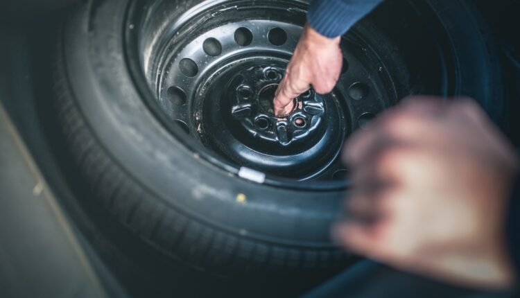 Seu pneu estepe pode te dar uma grande multa, atenção