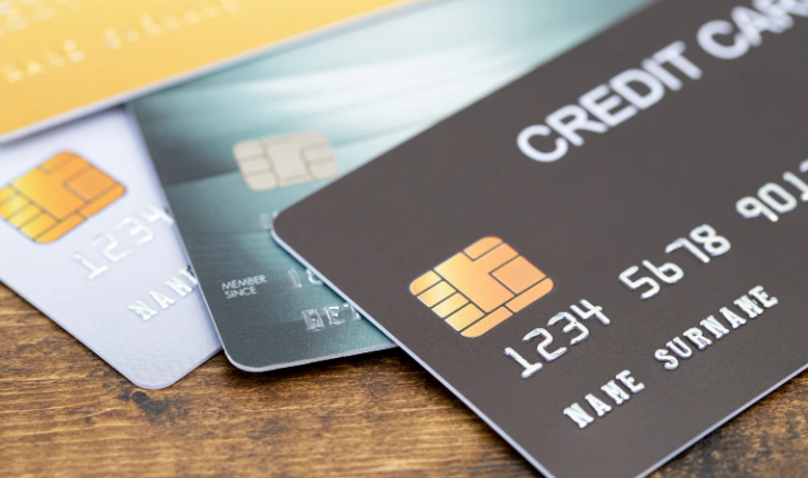 Cartão de crédito: aproveite as vantagens dos programas de milhas, pontos e cashback