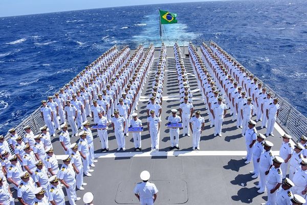 Concurso Marinha: publicado edital para fuzileiros navais, oficiais e intendentes; iniciais de R$ 9 mil