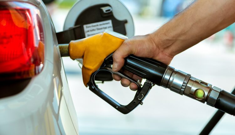 Desvendando a equação dos combustíveis: Por que, mesmo com o aumento dos preços, a gasolina ainda é a opção mais vantajosa?