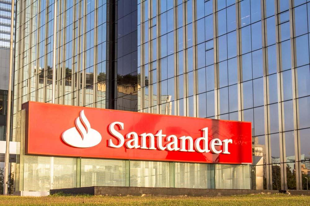 Banco Santander surpreende e começa DEVOLUÇÃO DE DINHEIRO para os seus clientes; veja como receber