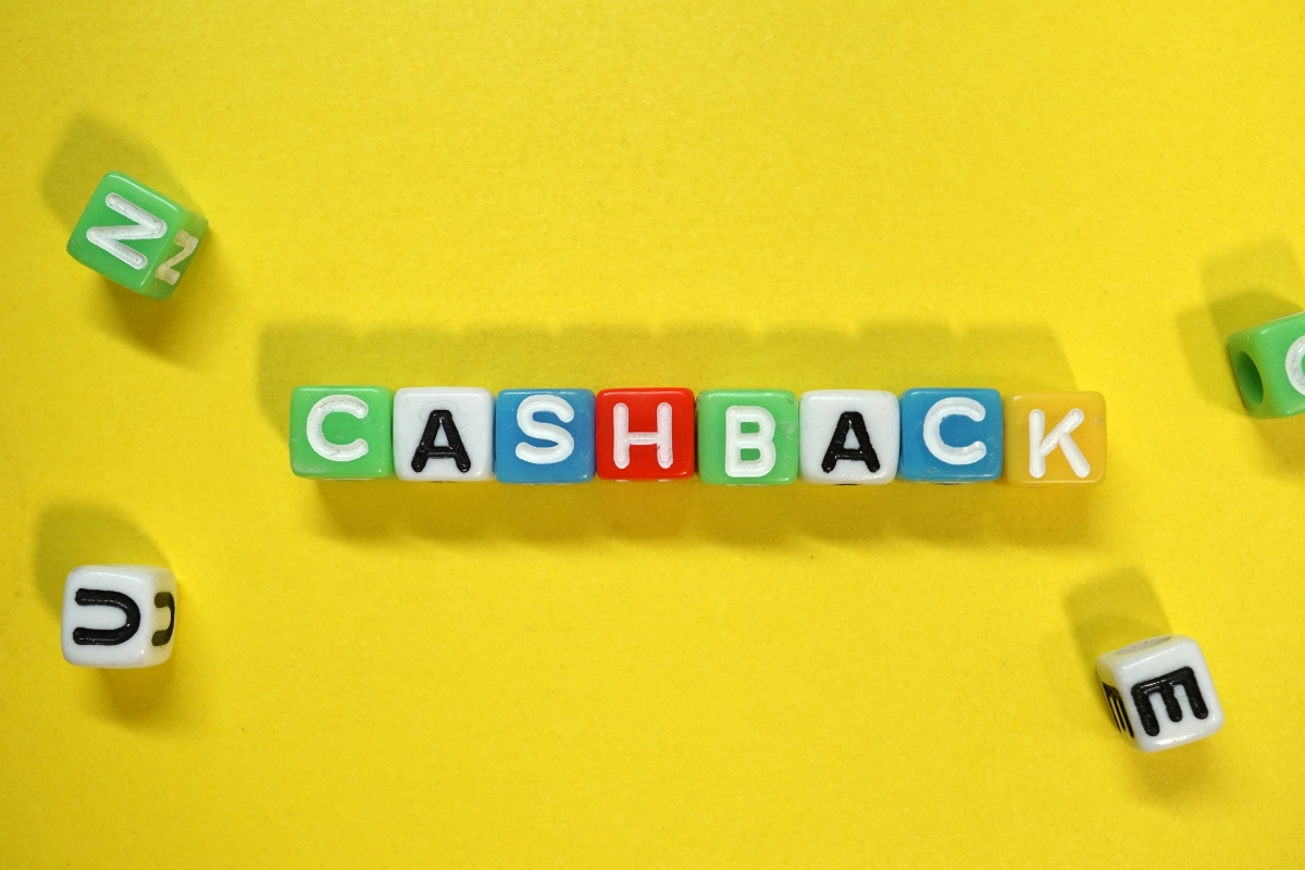 Cashback na palma da sua mão: Descubra os cartões mais populares que trazem economia e recompensas