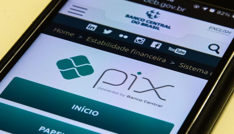 Caixa passa a cobrar tarifas sobre transferências via Pix para empresas