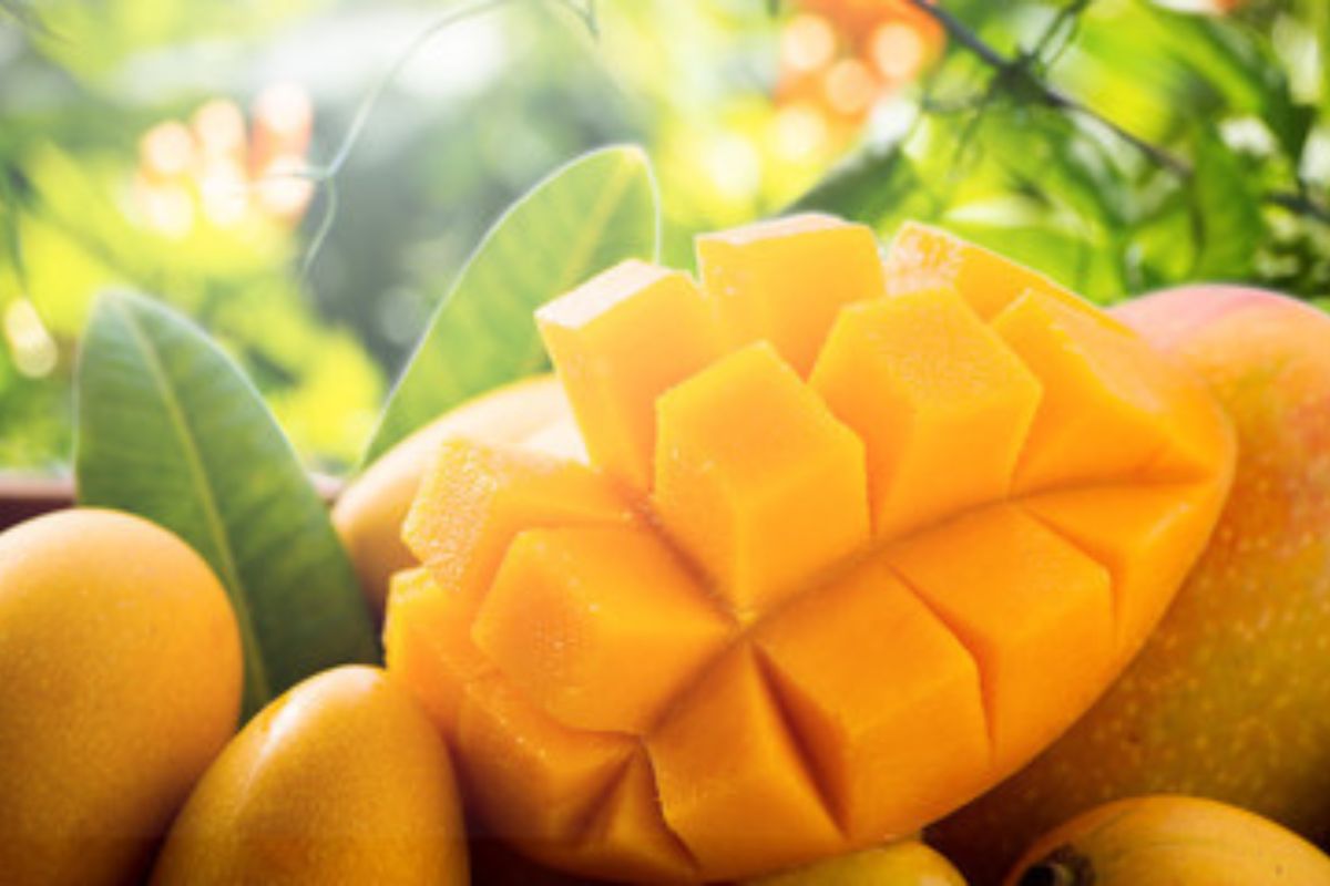 Fruta facílima de achar no mercado da sua rua ajuda a definir músculos e reduzir flacidez