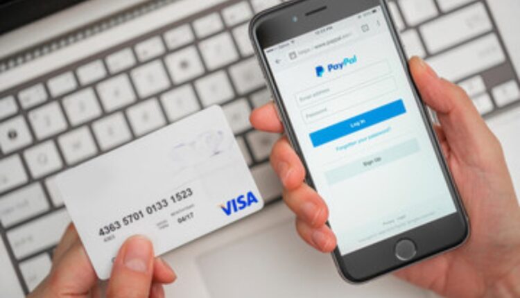 Não pague mais anuidades: descubra o segredo para obter um cartão de crédito sem custos adicionais