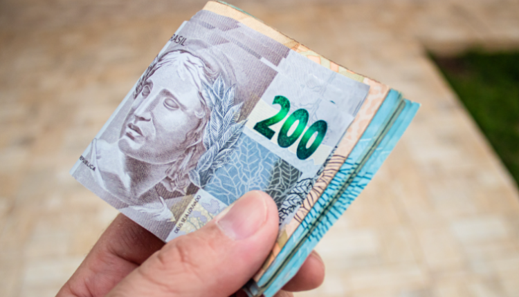 NOVO AVISO sobre a nota de R$200 assusta brasileiros