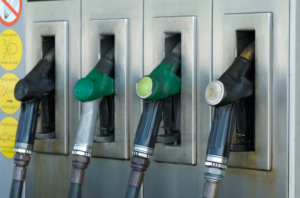 Preço da gasolina: Petrobras anunciou hoje (15/06) uma redução no valor para distribuidoras