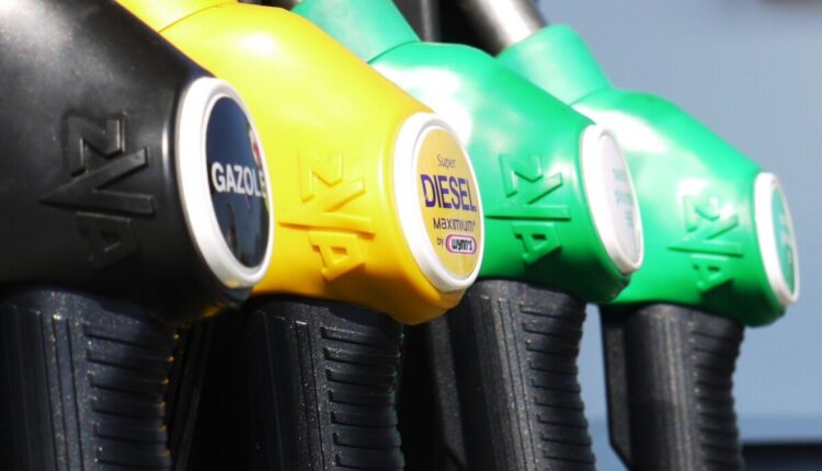 Preços dos combustíveis voltam a CAIR no país, para alívio dos motoristas