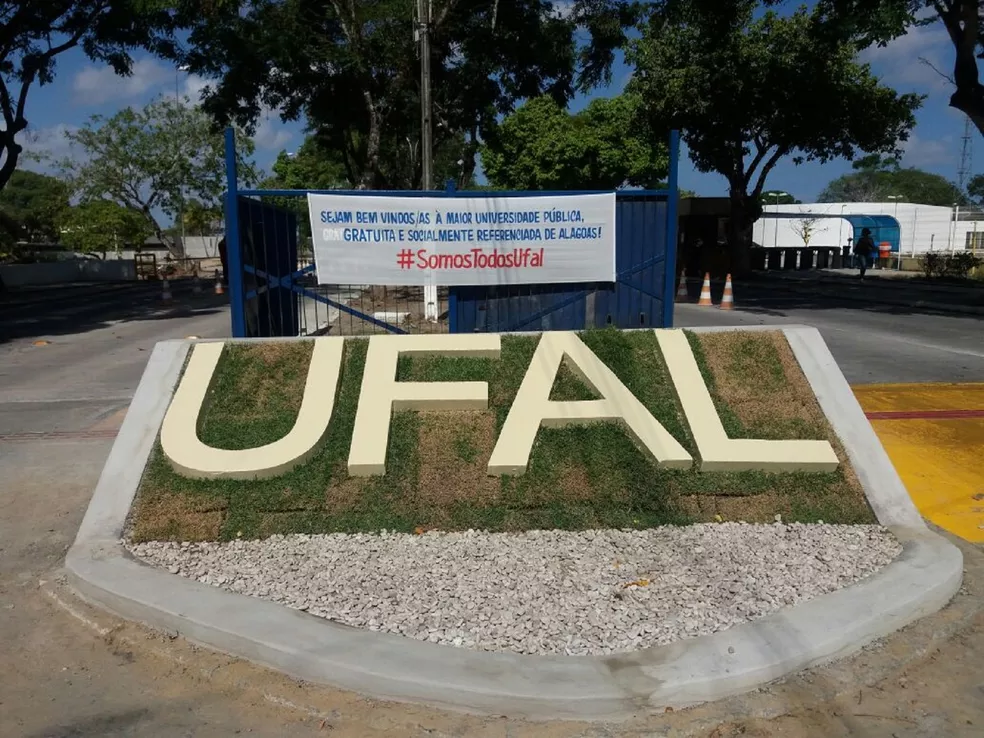 Quem pode se inscrever para o Concurso UFAL? Vagas para técnicos administrativos