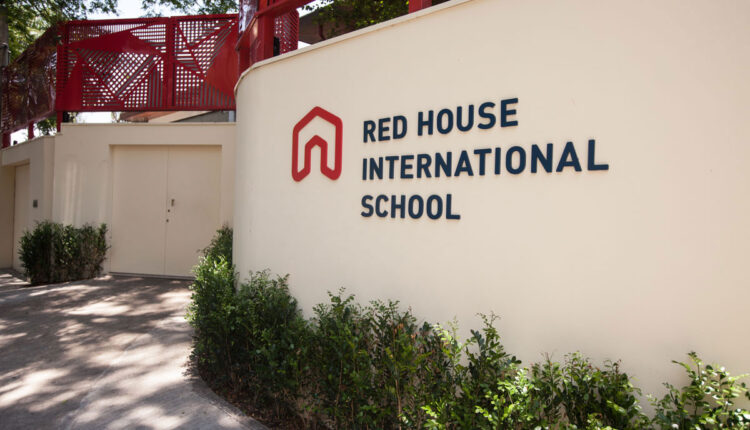 Red House International School ABRE VAGAS em SP e PR