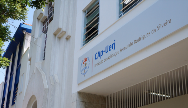 UERJ abre Concurso público com inicial de R$6,5 mil para PROFESSOR