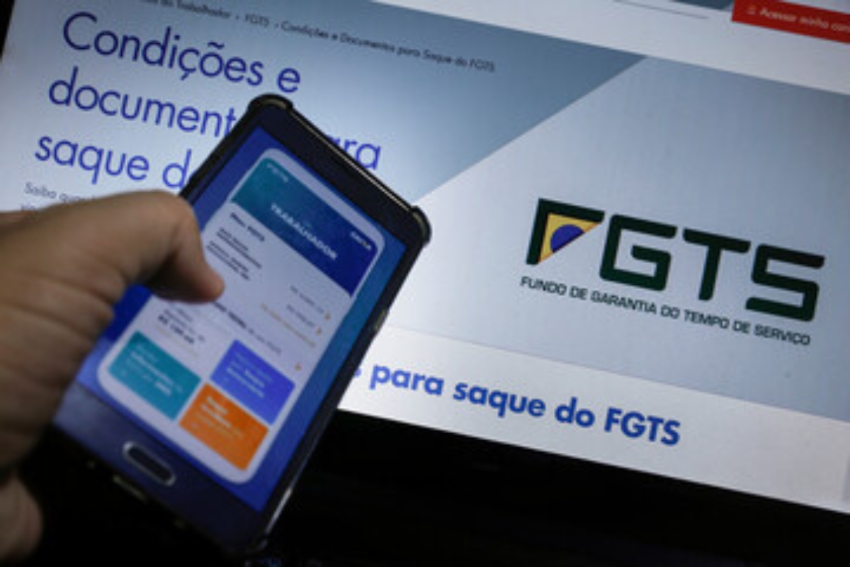 Saque do FGTS INESPERADO por brasileiros deixam MUITOS pulando de ALEGRIA