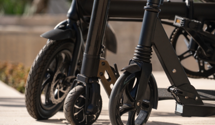 bicicletas elétricas e ciclomotores