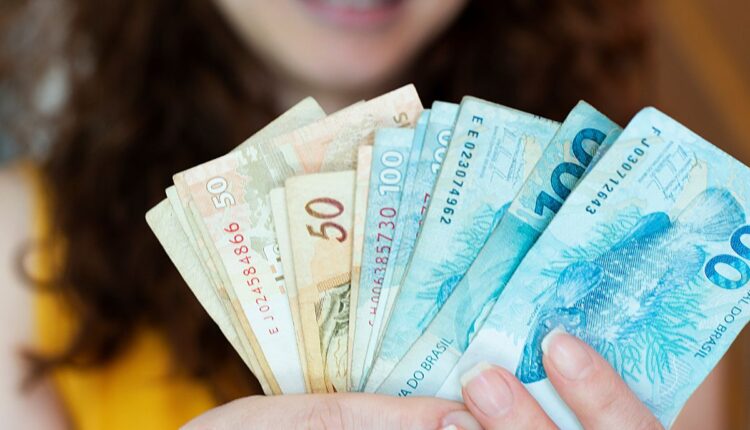 BENEFÍCIO LIBERADO: Saiba agora se você também pode realizar o saque INCRÍVEL de R$3 MIL