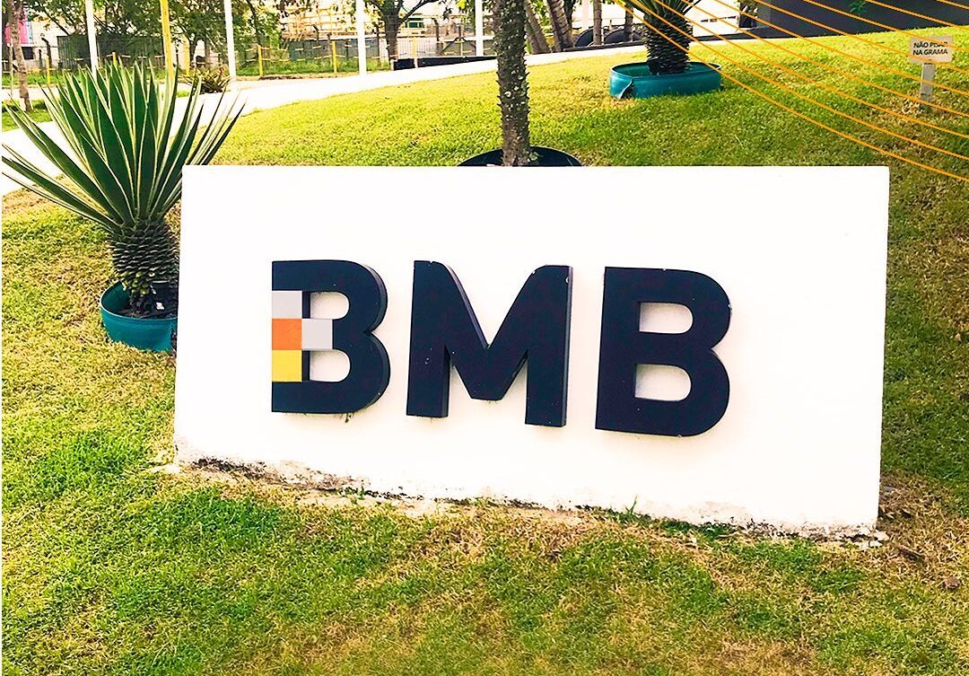 BMB Mode Center ABRE CARGOS no Rio de Janeiro