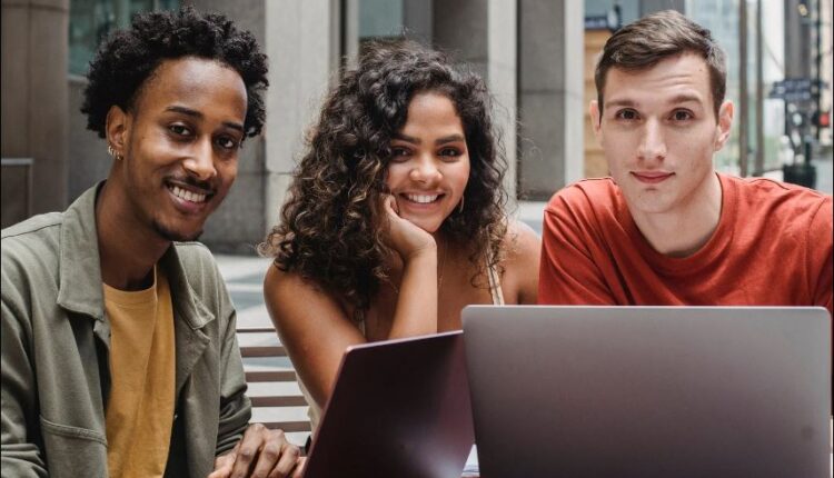 Brasil se inspira em Portugal e testa jornada de trabalho de 4 dias