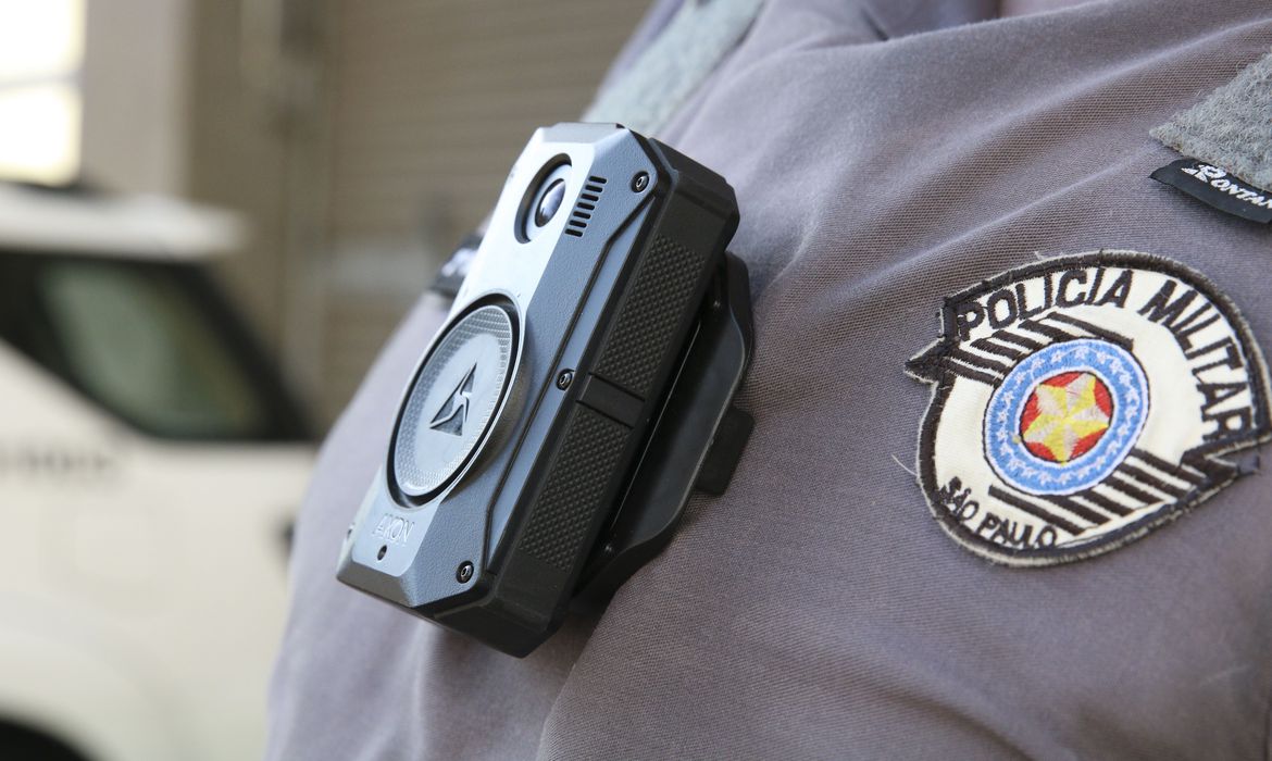 CONCURSO da POLÍCIA MILITAR: câmeras nas fardas podem chegar ao fim; entenda
