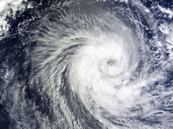 Meteorologista alerta para a chegada de um ciclone extratropical intenso
