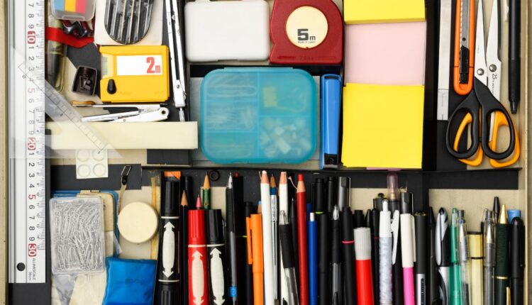 Domar o caos_ um guia para a organizar as gavetas do escritório - Reprodução Canva